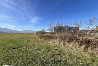 Teren de 28000 mp, în Central - 4