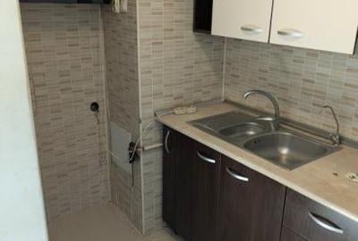 Apartament cu 4 camere decomandat, mobilat în Ștefan cel Mare
