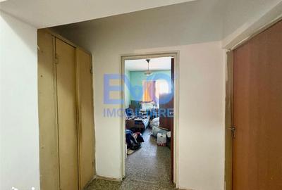 Apartament cu 3 camere decomandat în Independenței - 4
