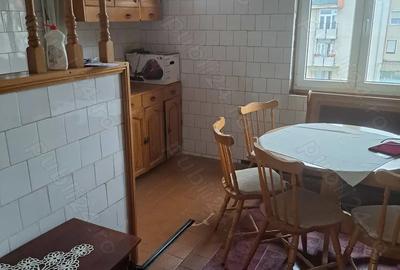 Apartament de vanzare in Sebe? Alba cartier Lucian Blaga 4 camere .2 balcone.pivni?a .pod - 6