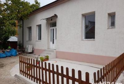 Casă cu 3 camere cu Canalizare în Central - 8