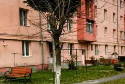 Vand ap3 camere ultracentral Petrila - 2