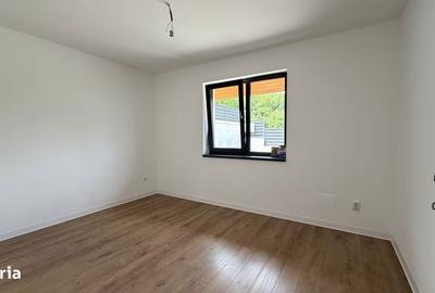 Casă cu 4 camere în Hlincea