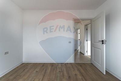 Casă cu 8 camere cu Teren 500 Mp în Tărlungeni - 40