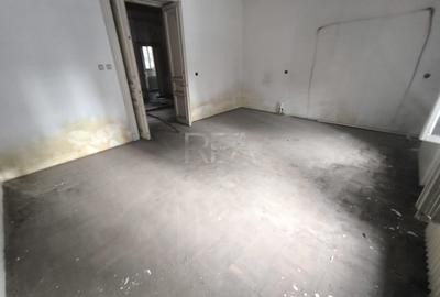 Casă cu 13 camere cu Teren 251.10000610352 Mp în Aviatorilor - 2