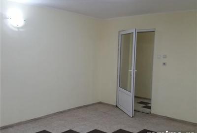 Spațiu comercial, de 62 mp, în Central - 3