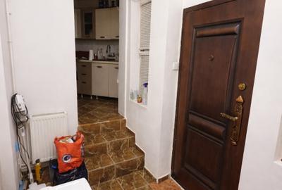 Garsoniera Piata Romana/ Universitatii- Facultatea de limbi straine- fara risc - 8