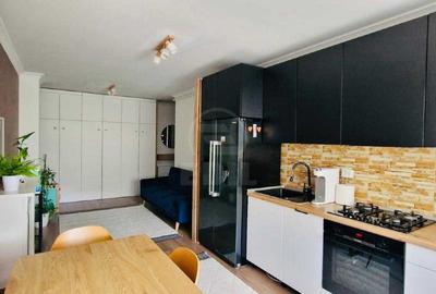 Apartament cu 3 camere semidecomandat în Florești - 1