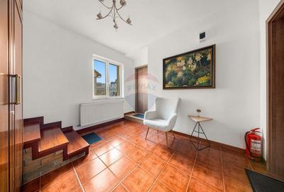 Casa de vanzare cu pozitionare strategica - strada Republicii - 21