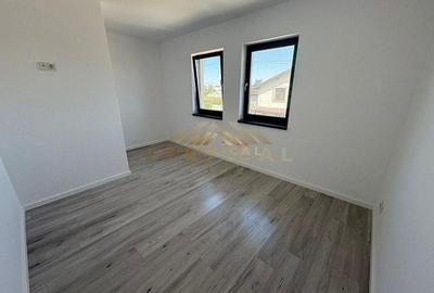 Vila la intrare in comuna Berceni - 8