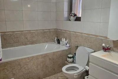 Casă cu 3 camere cu Teren 196 Mp în Central