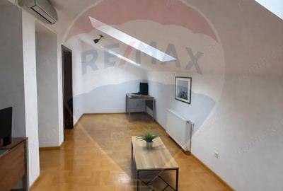 Spațiu comercial, de 107 mp, în P-ța Victoriei - 3