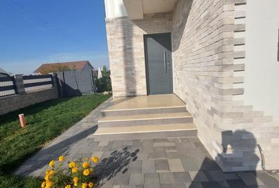 Sanandrei – ½ Duplex  4  Camere - 2
