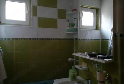 Apartament cu 4 camere semidecomandat în Central