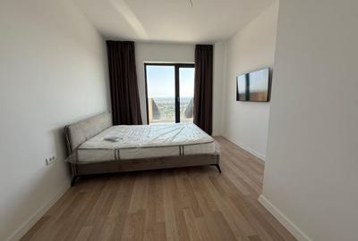 Apartament cu 2 camere semidecomandat, mobilat în Km 5 - 24