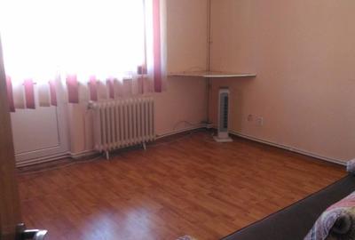 Garsonieră decomandată în Central - 3