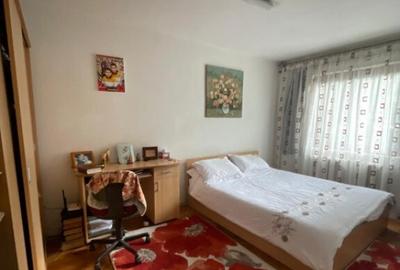 Apartament de vanzare cu 3 camere, 81 mp, zona Victor Babes - 3