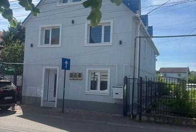 Casă cu Teren 180 Mp în Central - 3