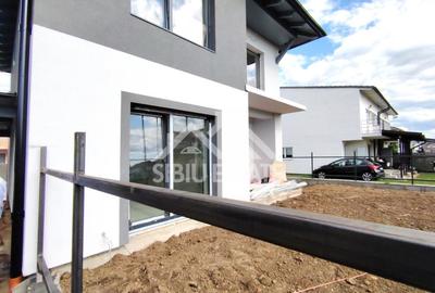 Casa noua cu carport, 4 camere, 3 bai, Sibiu Selimbar - 1