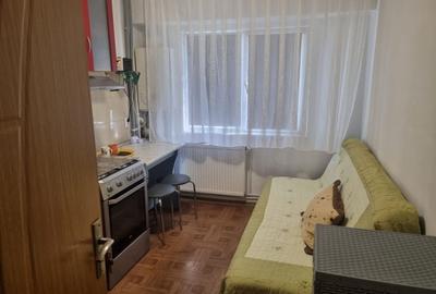 Garsonieră decomandată în Central - 5