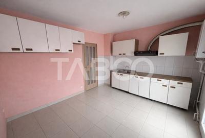 Apartament cu 2 camere decomandat în Ștrand - 3