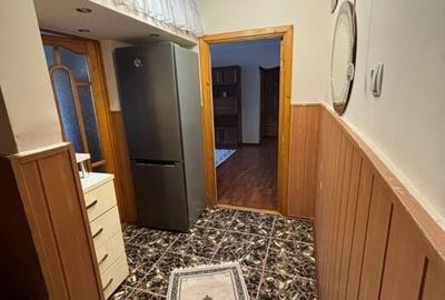 Apartament cu 2 camere - zona Alexandru cel Bun