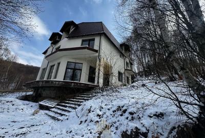 Casa/Vila de vanzare in Moieciu de jos, Drumul Carului 10 camere - 2