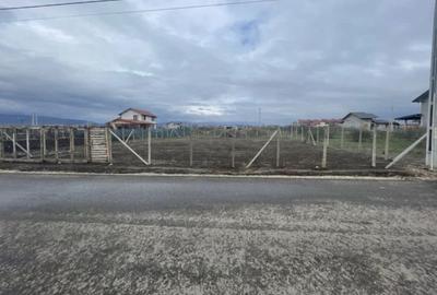 Teren de 500 mp, în Central - 1