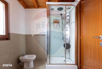 Casă cu 8 camere cu Garaj în Filipești - 16