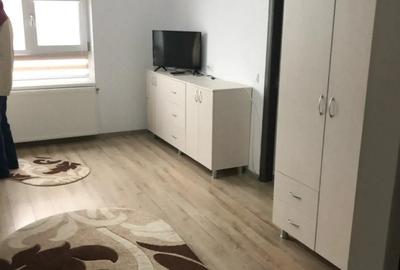 Garsonieră decomandată în Valea Adâncă - 9