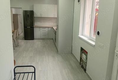 Apartament cu 3 camere decomandat în UTA - 1