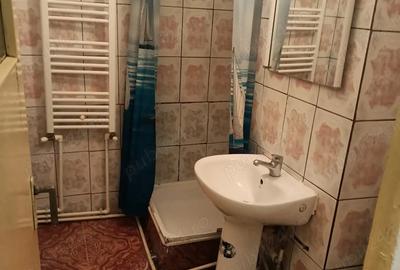 Garsonieră decomandată în Central - 4