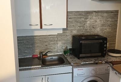 2 camere CENTRU 40 mp Sub preț 2800 euro mp 2 camere CENTRU 40 mp Sub preț 2800 euro mp - 5