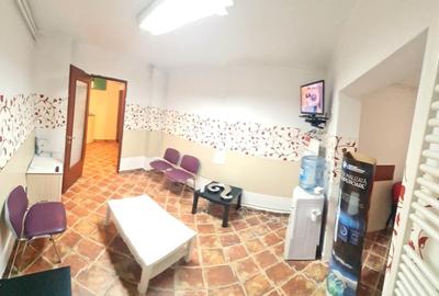 Apartament cu 4 camere decomandat în Lujerului - 1