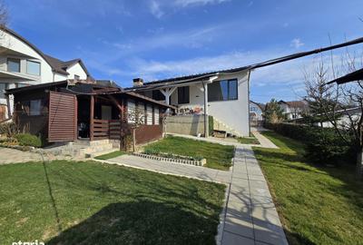 Casă cu 4 camere în Central - 2