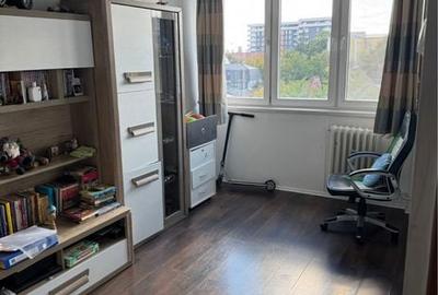 Apartament cu 4 camere decomandat în Paleu - 2