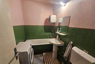 Apartament cu 2 camere semidecomandat în Micro I - 6