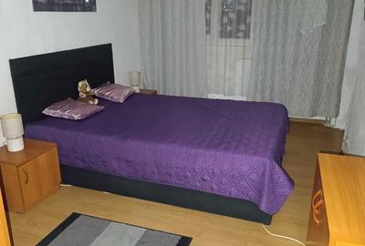 Apartament cu 3 camere semidecomandat în Central - 3