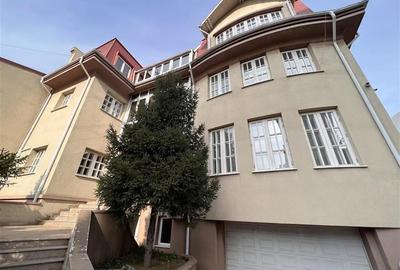 Casă individuală cu 12 camere în Unirii - 2