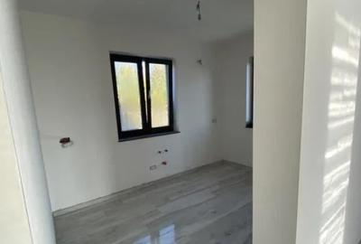 Casă cu 4 camere cu Teren 400 Mp în Sud - 6