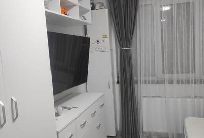 Vând garsoniera navodari - 1