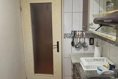 Apartament cu 2 camere nedecomandat în Km 4 - 8