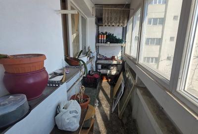 Apartament cu 3 camere decomandat în Costin Georgian - 11