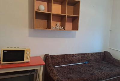 Vand Garsoniera Zona Rogerius - 2