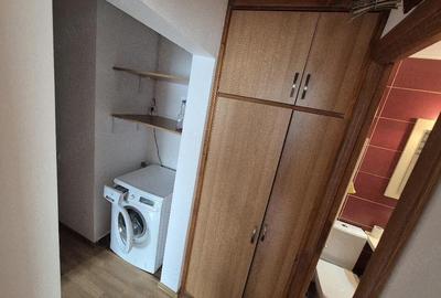Apartament cu 3 camere decomandat în Rahova - 2
