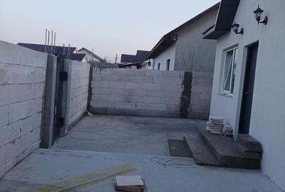 Casă cu 2 camere cu Teren 140 Mp în Central - 9