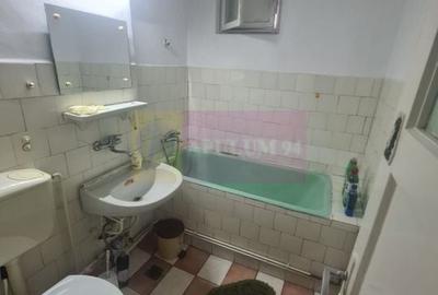Apartament cu 3 camere de vanzare in Campina - Zona Scoala Centrala - 11