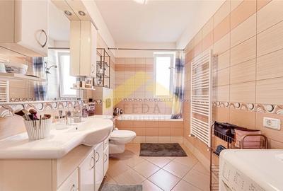 Apartament de vanzare ansamblul Bermo, zona Banu Maracine - 4