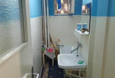 Etaj 1 Bloc Izolat Zona Sagului Piata Doina Etaj 1 Bloc Izolat Zona Sagului Piata Doina - 7