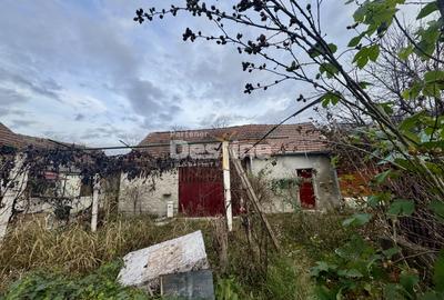 Casă individuală cu 2 camere cu Canalizare în Uroi - 3